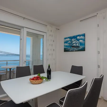 Apartment Mladen