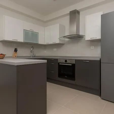 Mladen * Živogošće