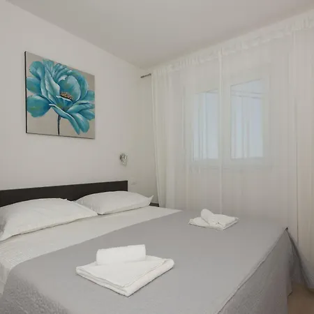 Mladen * Živogošće