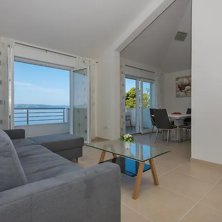 Mladen شقة Živogošće